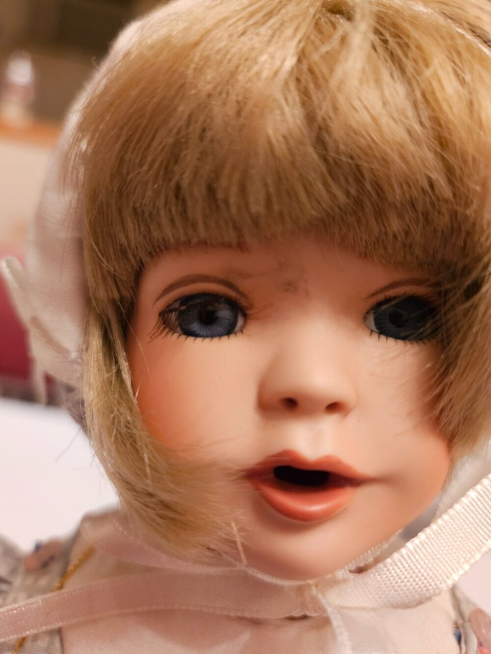 Porcelain Dolls - Picture 4 of 4